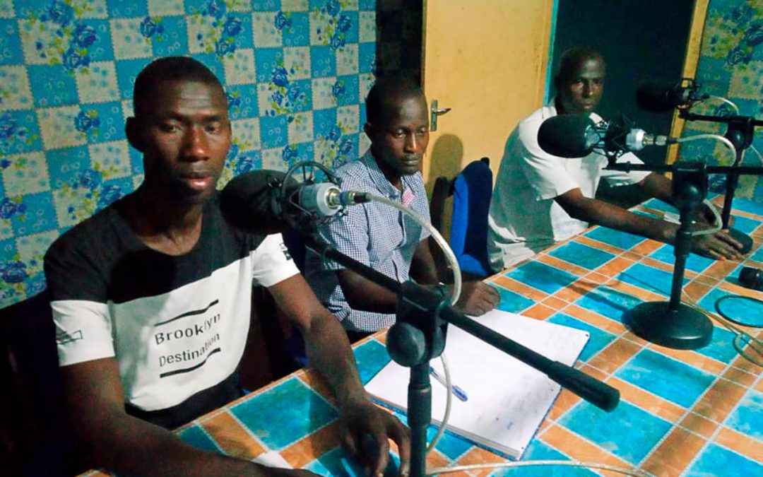 Tekki Fii project supports community radio stations