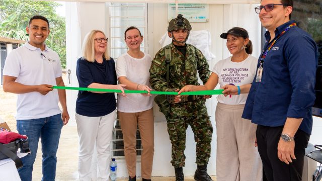 O corte de fita da inauguração do Parque Fotovoltaico